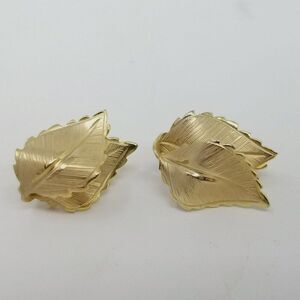 Vintage Giovanni Gold Tone Leaf Shape Clip On Earrings, Signed Estate